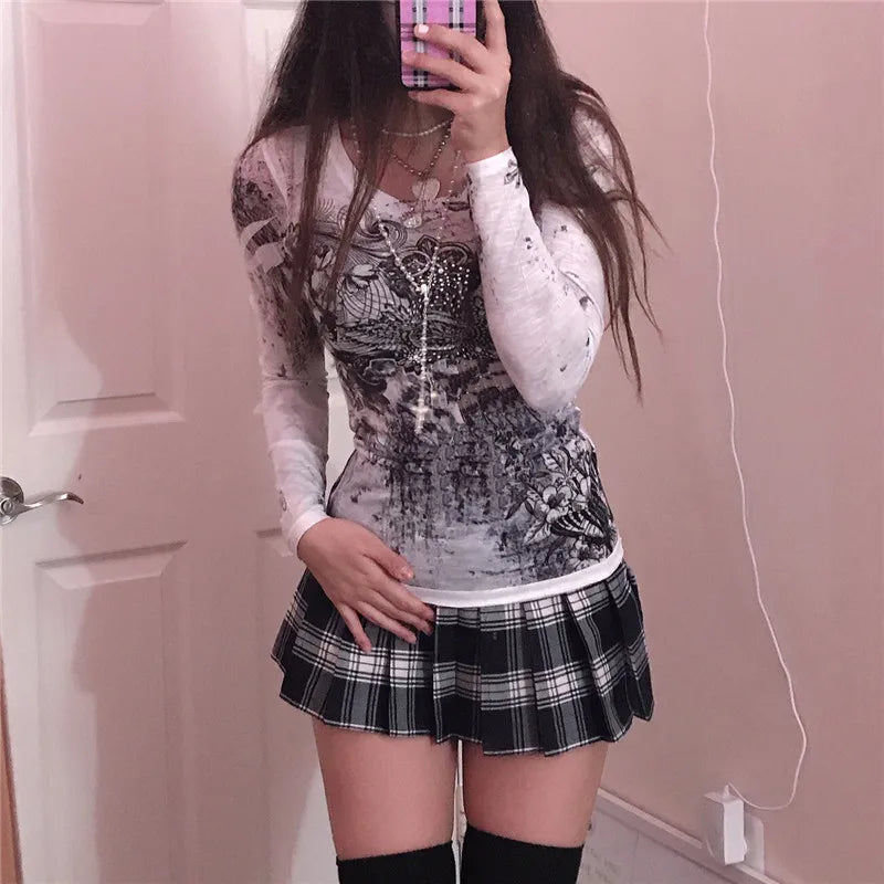 Graphic Print Gothic Slim T-shirt