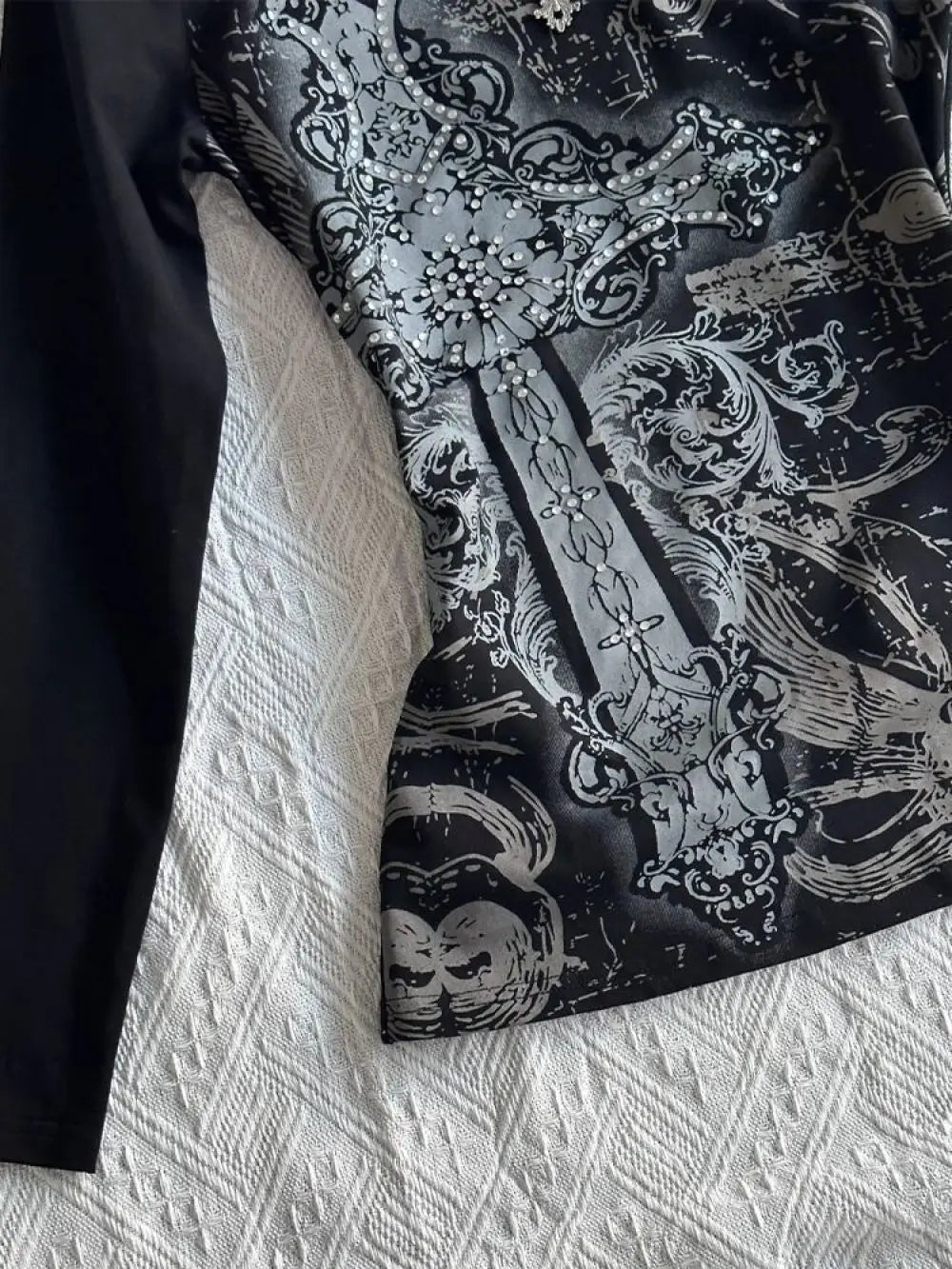 Gothic Black Printed V neck Long Sleeve T shirt