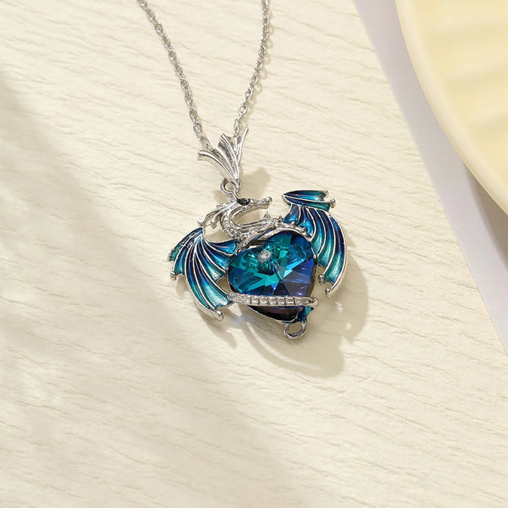 Exquisite Silver Dragon Heart Rhinestone Necklace