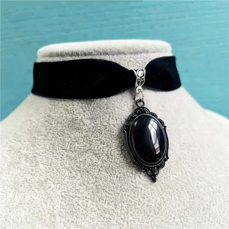 Gothic Vampire Cameo Pendant Choker