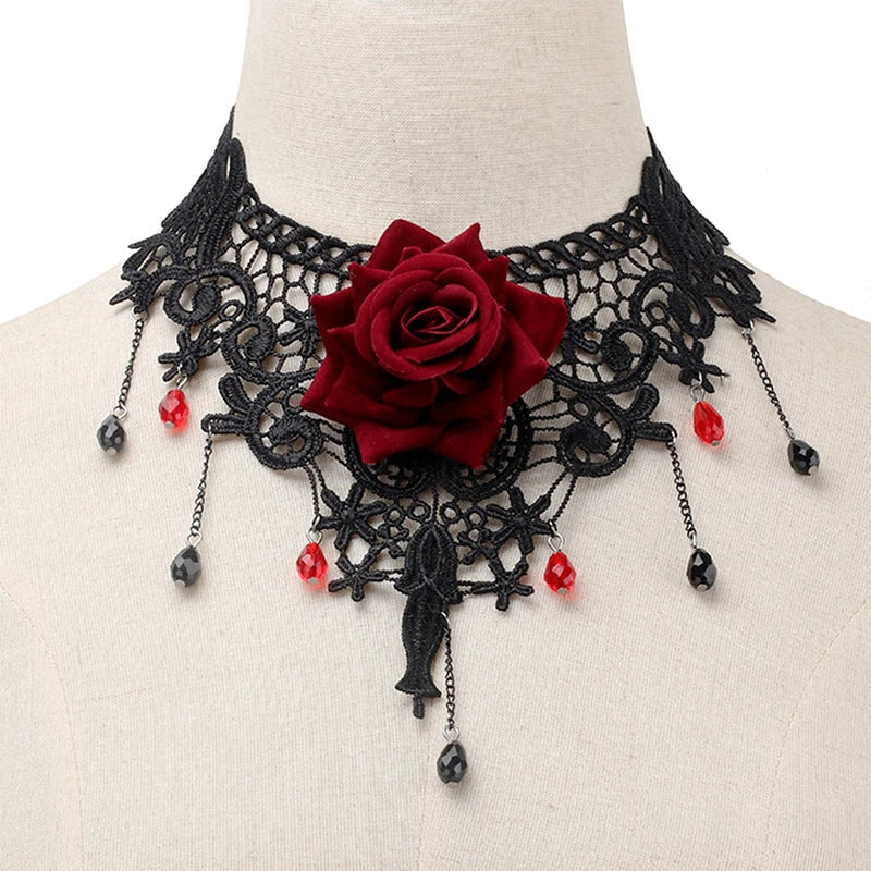 Vintage Flower Pendant Choker