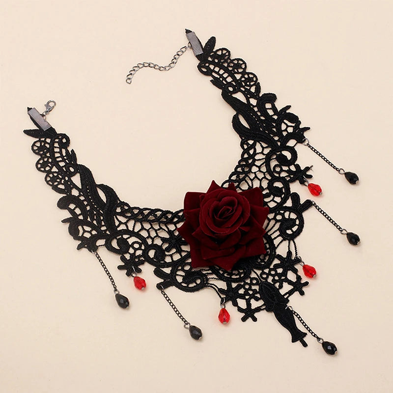 Vintage Flower Pendant Choker